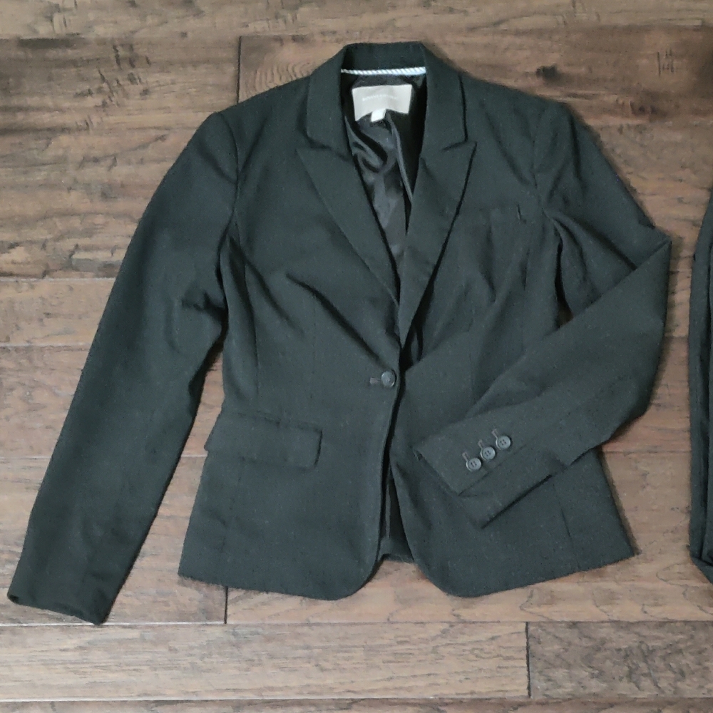 * Host Pick * Banana Republic Grey Blazer with Notched Lapels